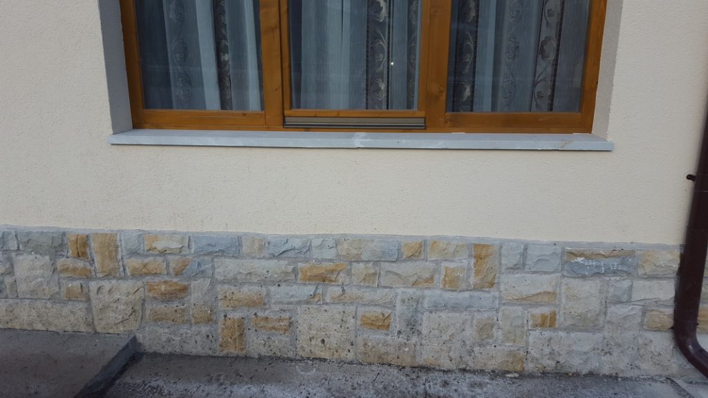 glafuri din piatra naturala de Vama