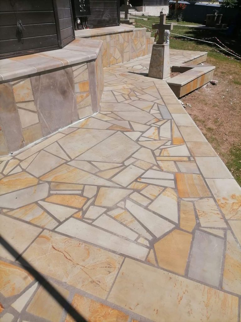 Placaj slefuit nedimensionat pentru placări soclu și pardoseala din piatra naturala de Vama